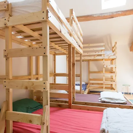 Tilia Hostel *
