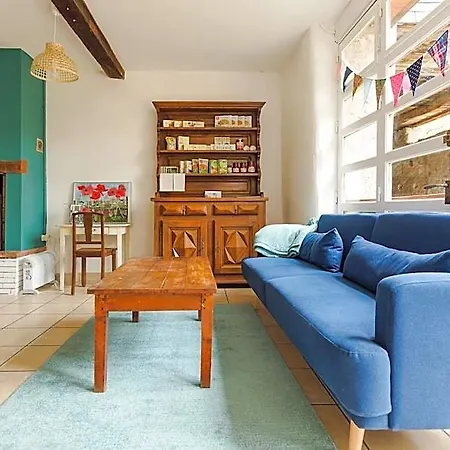 Tilia Hostel Huos
