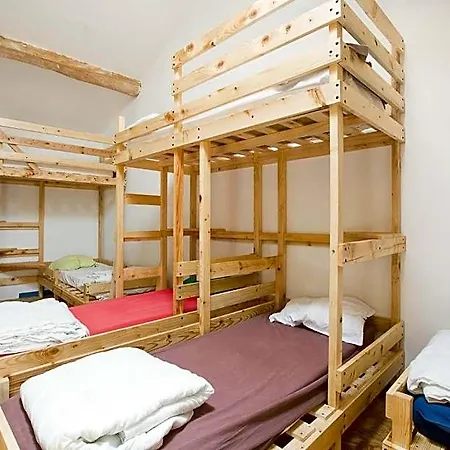 Hostel Tilia *